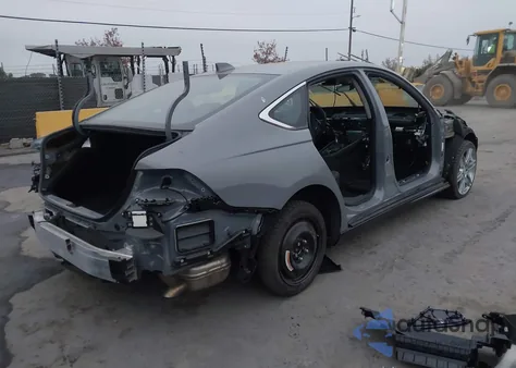 2025 Honda Accord Hybrid Touring from USA, damaged, VIN 1HGCY2F8XSA058212